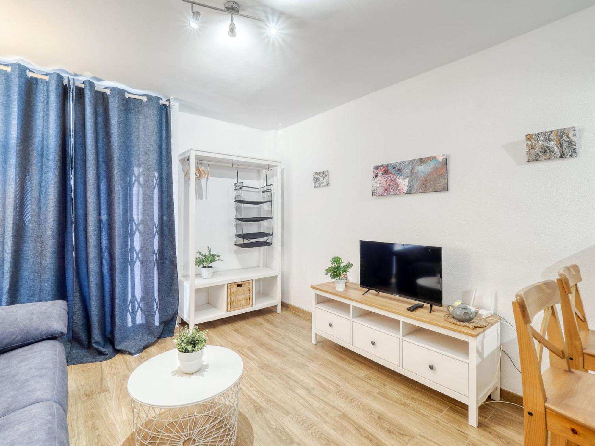 Symar By Interhome Roses